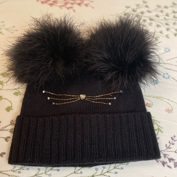 kate spade Accessories - Kate Spade cat beanie with pompoms